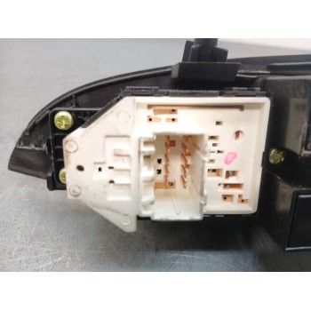 Recambio de mando elevalunas delantero izquierdo para hyundai i30 (gd) 1.4 crdi referencia OEM IAM 39Y49H1000  