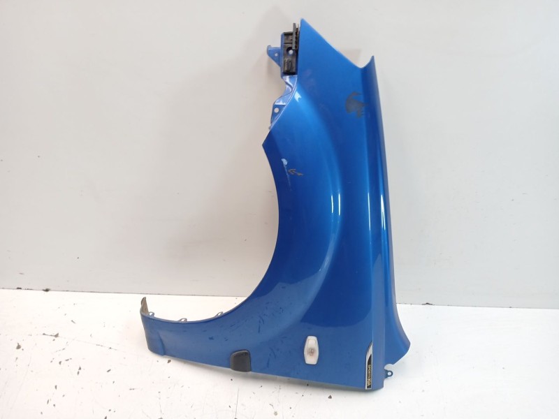 Recambio de aleta delantera izquierda para kia rio ii (jb) 1.5 crdi referencia OEM IAM 663111G350  