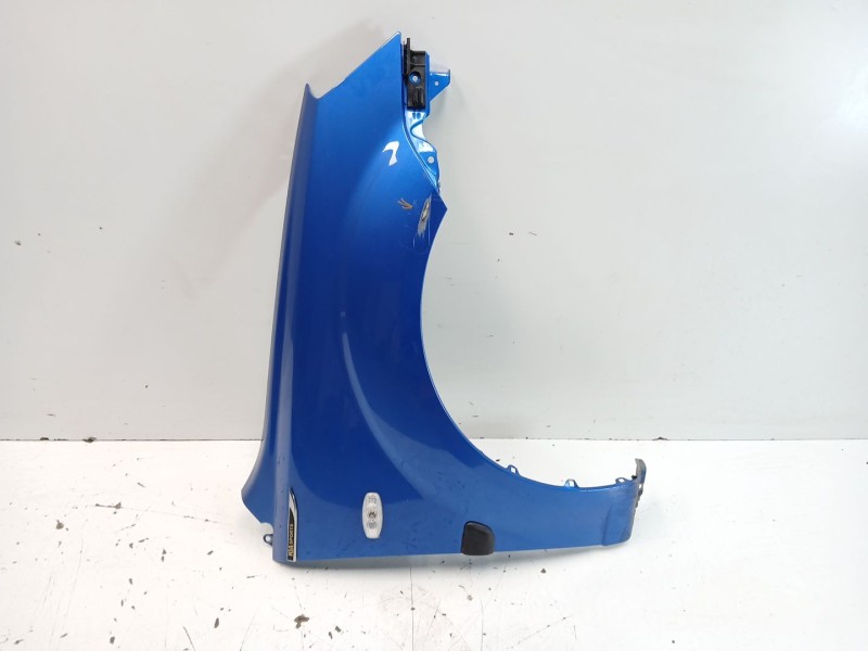 Recambio de aleta delantera derecha para kia rio ii (jb) 1.5 crdi referencia OEM IAM 663211G350  