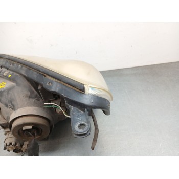 Recambio de faro derecho para toyota rav 4 ii (_a2_) 2.0 4wd (aca21, aca20) referencia OEM IAM 8113042160 / 8110642280  