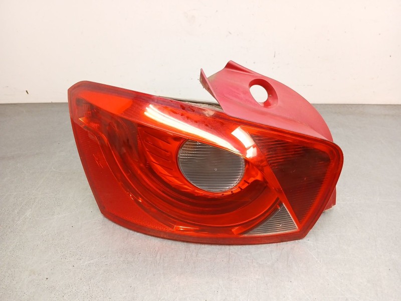 Recambio de piloto trasero izquierdo para seat ibiza iv sc (6j1, 6p5) 1.4 referencia OEM IAM 6J4945095H / 6J4945095K  