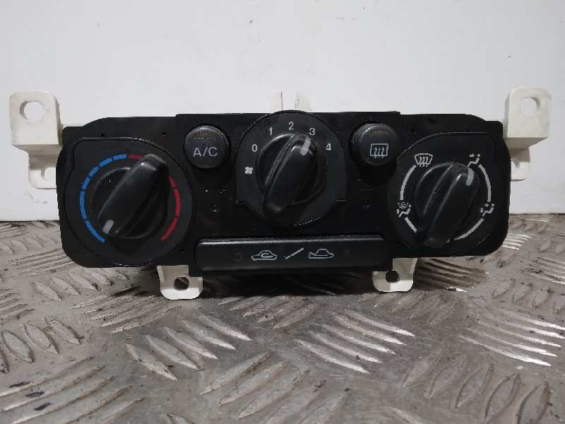 Recambio de mando calefaccion / aire acondicionado para mazda 323 berl. f/s (bj) 1.6 s exclusive referencia OEM IAM   