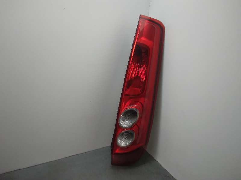 Recambio de piloto trasero derecho para ford fiesta (cbk) ambiente referencia OEM IAM 6S6113404 1380503 