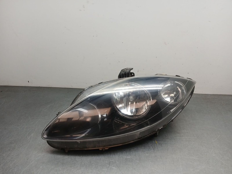 Recambio de faro izquierdo para seat leon (1p1) 1.6 referencia OEM IAM 5P1941005E  