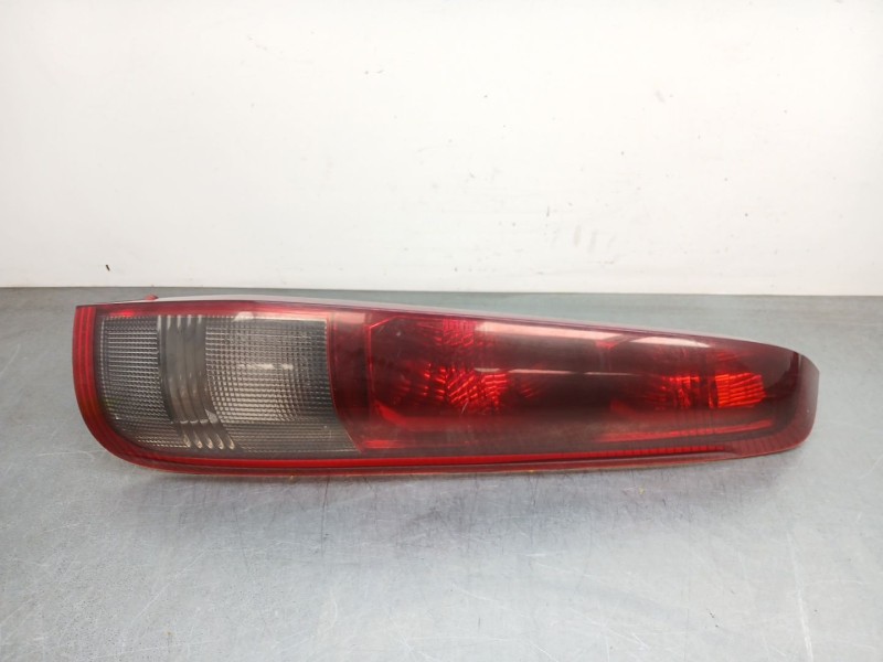 Recambio de piloto trasero derecho para nissan x-trail i (t30) 2.2 dci fwd referencia OEM IAM 265508H326  