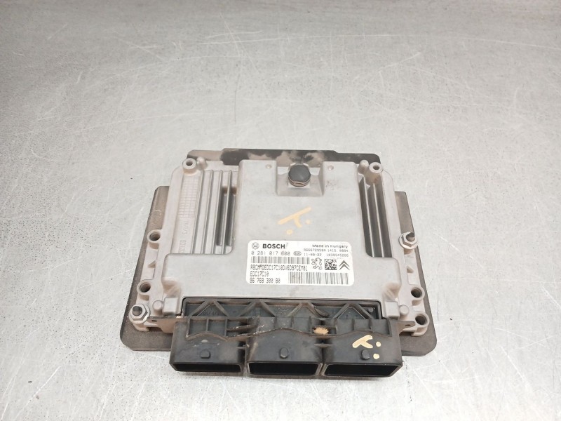 Recambio de centralita motor uce para citroën ds4 (nx_) 1.6 hdi 90 referencia OEM IAM 0281017600  