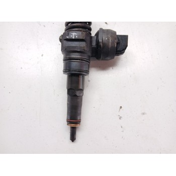 Recambio de inyector para volkswagen polo (9n1) 1.4 tdi referencia OEM IAM 0414720035  