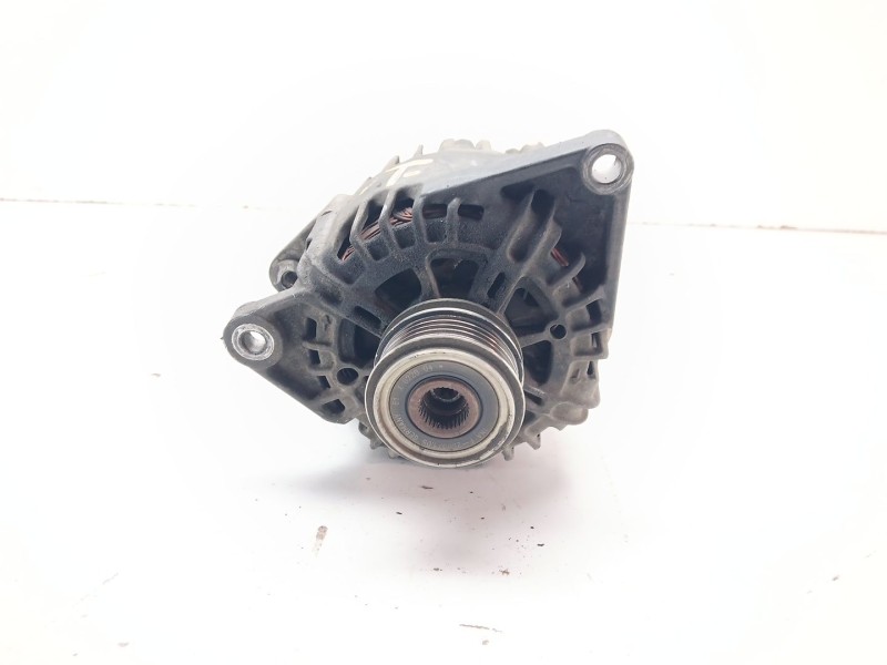 Recambio de alternador para kia rio ii (jb) 1.5 crdi referencia OEM IAM 373002A110  