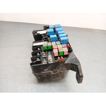 Recambio de caja reles / fusibles para kia rio ii (jb) 1.5 crdi referencia OEM IAM 919501G010  