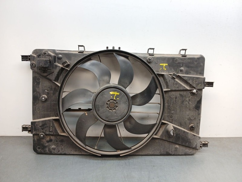 Recambio de electroventilador para opel astra j sports tourer (p10) 1.6 cdti (35) referencia OEM IAM 13427182  
