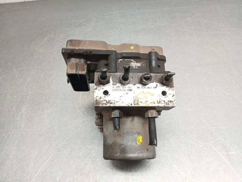 Recambio de abs para peugeot 407 (6d_) 2.0 hdi (6drhrh) referencia OEM IAM 4541HE 0265251121 9662005480