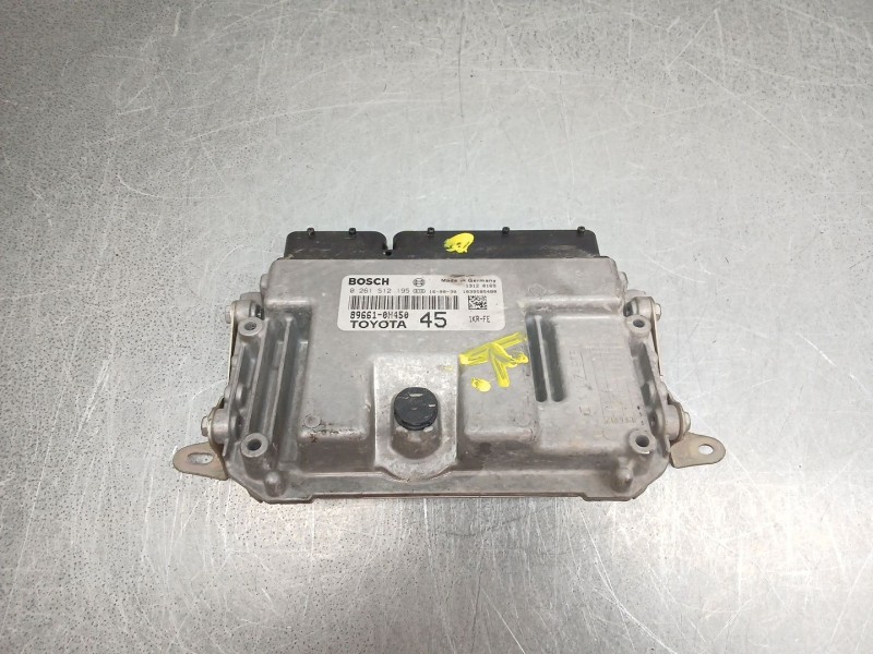 Recambio de centralita motor uce para toyota aygo (_b4_) 1.0 (kgb40) referencia OEM IAM 0261s12195 896610h450 