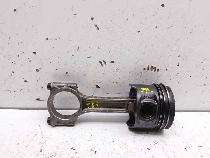 Recambio de piston para dacia sandero 1.5 dci diesel fap cat referencia OEM IAM 7657hx  