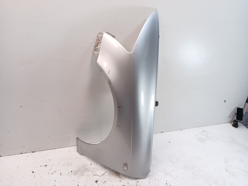 Recambio de aleta delantera izquierda para audi a6 c6 (4f2) 2.0 tdi referencia OEM IAM 4F0821103A  