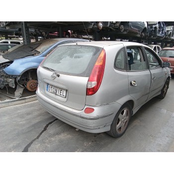 nissan almera tino (v10) del año 2001