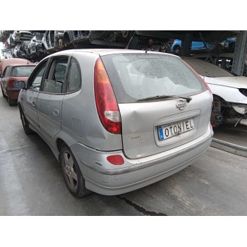 nissan almera tino (v10) del año 2001
