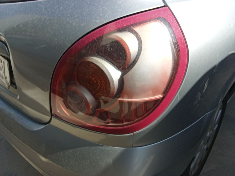 Recambio de piloto trasero derecho para nissan almera ii hatchback (n16) 1.5 referencia OEM IAM   
