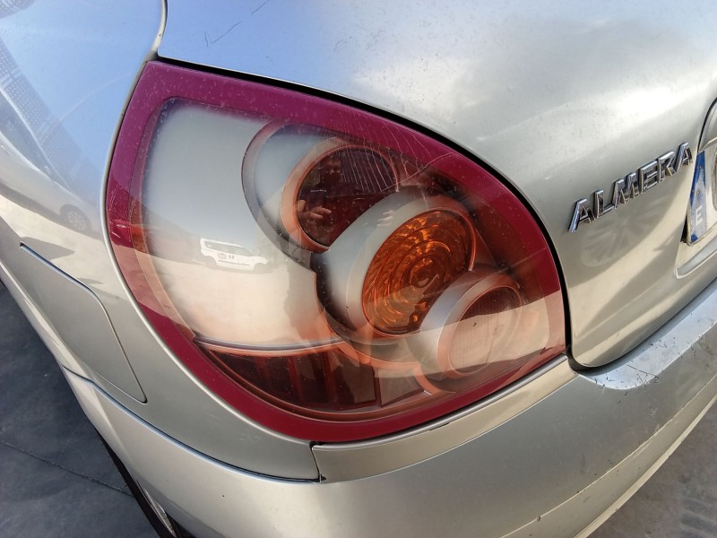Recambio de piloto trasero izquierdo para nissan almera ii hatchback (n16) 1.5 referencia OEM IAM   