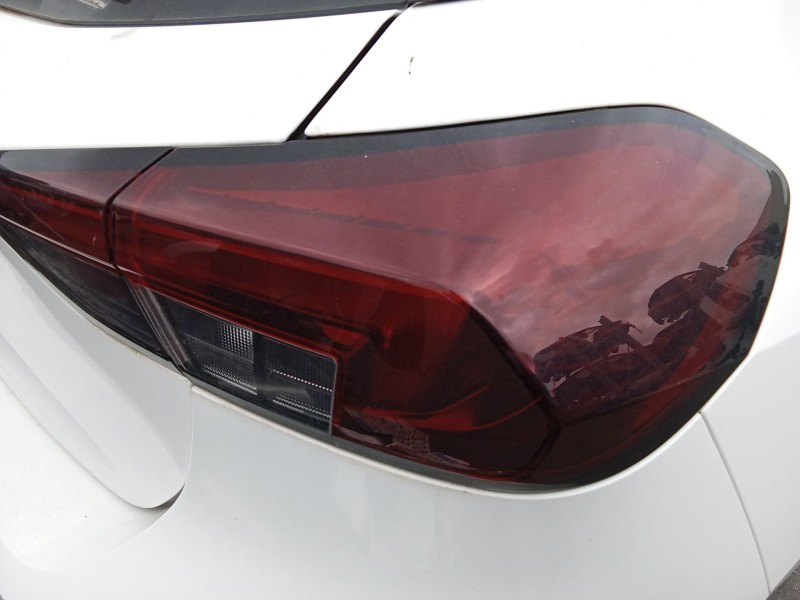 Recambio de piloto trasero derecho para opel corsa f (p2jo) 1.2 (68) referencia OEM IAM 9829317280  
