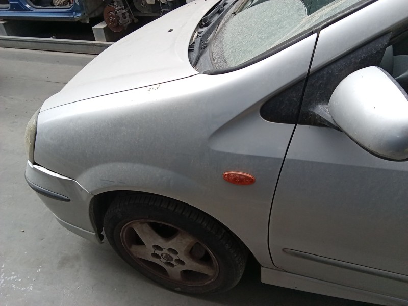 Recambio de aleta delantera izquierda para nissan almera tino (v10) 1.8 referencia OEM IAM   