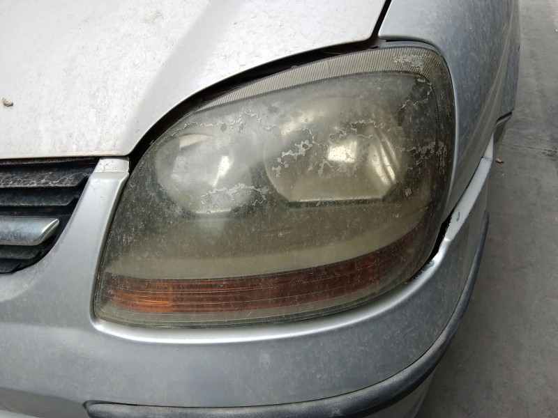 Recambio de faro izquierdo para nissan almera tino (v10) 1.8 referencia OEM IAM   