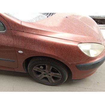 Recambio de aleta delantera derecha para peugeot 307 (3a/c) 2.0 hdi 110 referencia OEM IAM 7841N7  