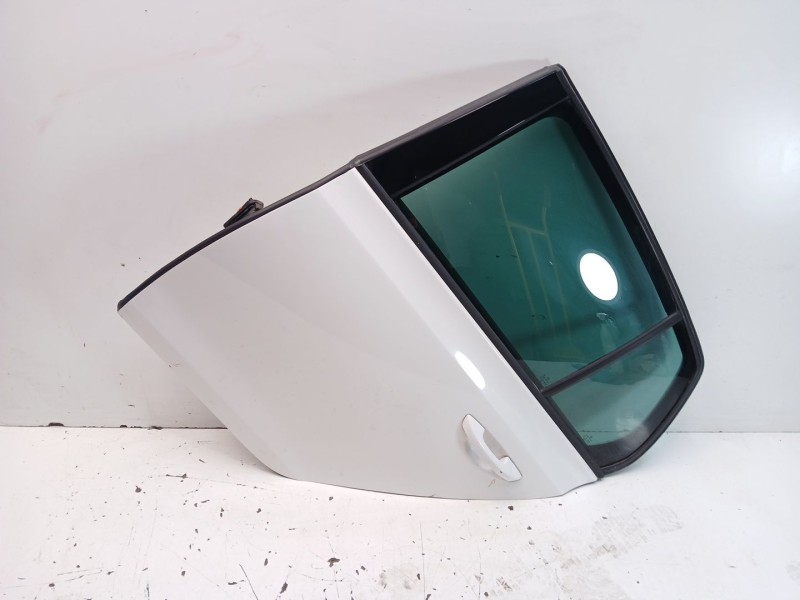 Recambio de puerta trasera izquierda para volkswagen golf vi (5k1) 1.4 tsi referencia OEM IAM 5K6833055K  