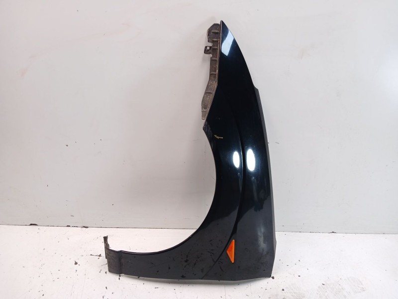 Recambio de aleta delantera izquierda para ford focus i sedán (dfw) 1.8 tdci referencia OEM IAM   