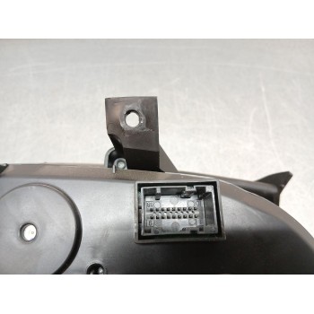 Recambio de cuadro instrumentos para fiat punto (199_) 1.2 (199axz1a, 199bxz1a) referencia OEM IAM 52039000  