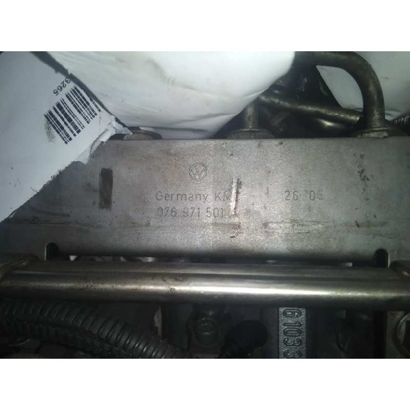 Recambio de rampa inyectora para volkswagen crafter caja cerrada 2.5 tdi dpf referencia OEM IAM 076130093C 076971501A 