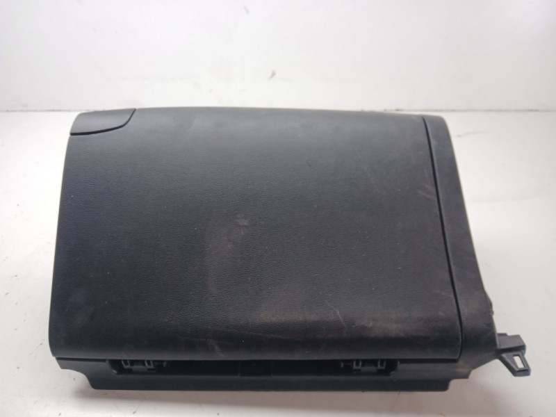 Recambio de guantera para kia carens ( ) basic referencia OEM IAM 84761A4000  