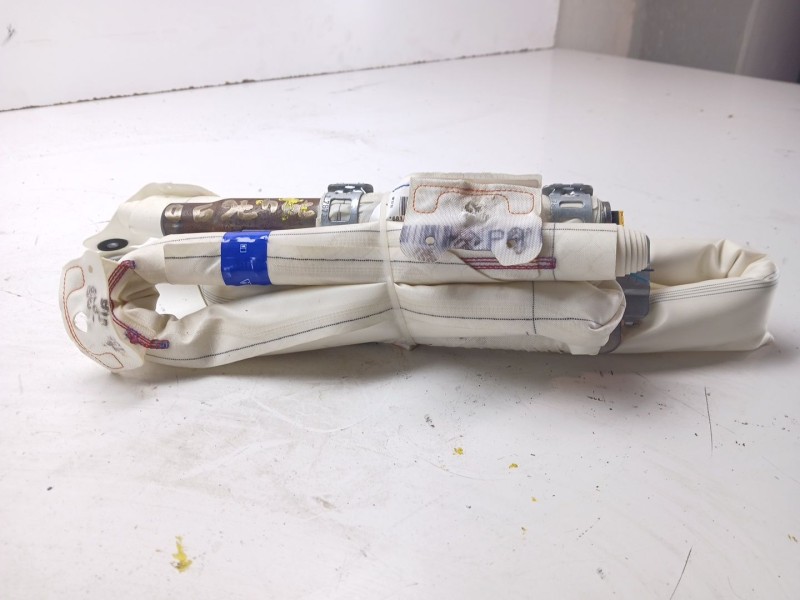 Recambio de airbag lateral delantero derecho para volkswagen golf vi (5k1) 1.4 tsi referencia OEM IAM 5K6880742F  