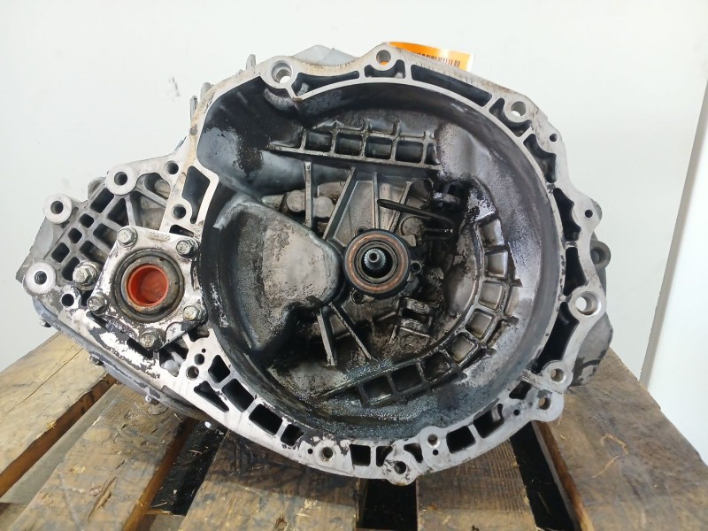 Recambio de caja cambios para chevrolet cruze (j300) 1.6 referencia OEM IAM 25183695 / 96866827  