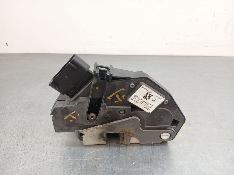 Recambio de cerradura puerta trasera derecha para ford focus iii 1.6 tdci referencia OEM IAM bm5aa26412ac  