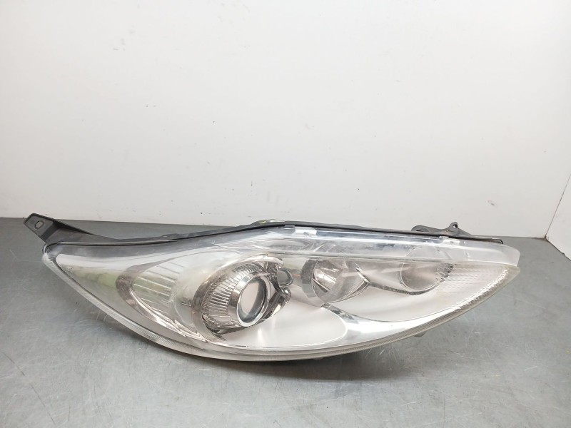 Recambio de faro derecho para ford fiesta vi (cb1, ccn) 1.6 tdci referencia OEM IAM 8a6113w029cg  