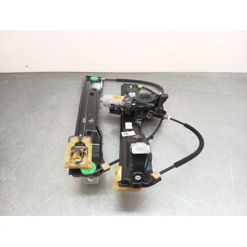 ELEVALUNAS DELANTERO DERECHO bm51a23200ac 