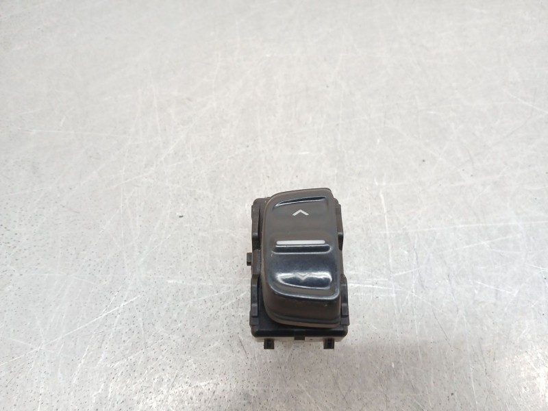 Recambio de mando elevalunas delantero derecho para dacia logan mcv ii 1.5 dci referencia OEM IAM 254214937r  