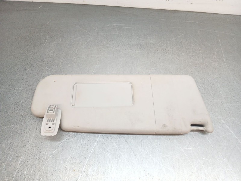 Recambio de parasol derecho para volkswagen golf vi (5k1) 1.4 tsi referencia OEM IAM 1K0857552K2F4  