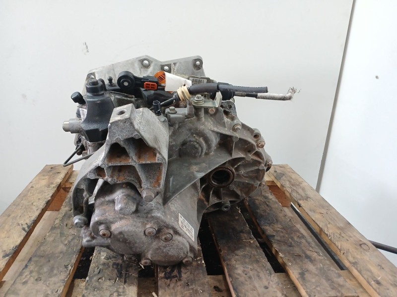 Recambio de despiece caja cambios para ford focus iii 1.6 tdci referencia OEM IAM AV6R7002GH  