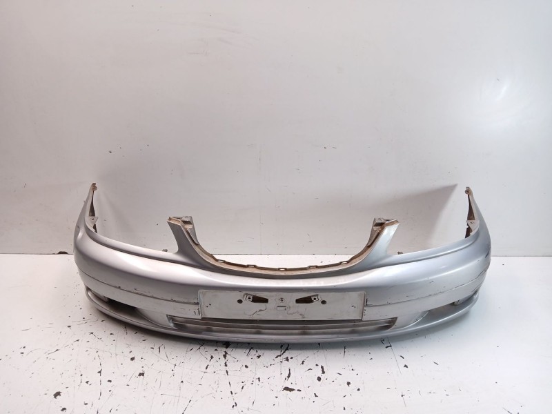 Recambio de paragolpes delantero para toyota avensis (_t22_) 2.0 d-4d (cdt220_) referencia OEM IAM 5211905110  