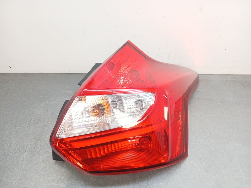 Recambio de piloto trasero derecho para ford focus iii 1.6 tdci referencia OEM IAM bm5113404ak  
