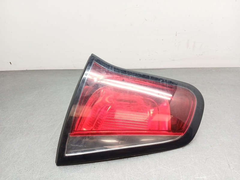 Recambio de piloto trasero derecho interior para citroën c3 ii (sc_) 1.6 hdi referencia OEM IAM 9803934280  