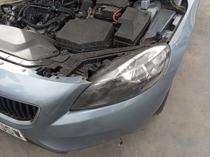 Recambio de faro izquierdo para volvo v40 hatchback (525) d2 referencia OEM IAM 31283326  