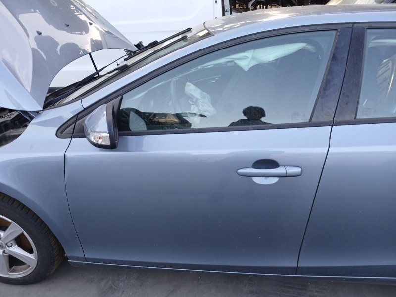 Recambio de puerta delantera izquierda para volvo v40 hatchback (525) d2 referencia OEM IAM 32321018  