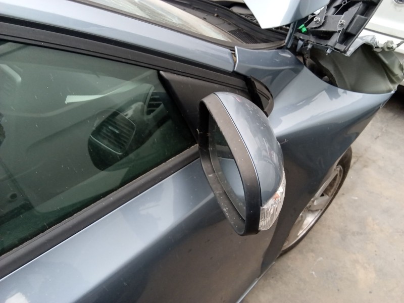 Recambio de retrovisor derecho para volvo v40 hatchback (525) d2 referencia OEM IAM 31299638  
