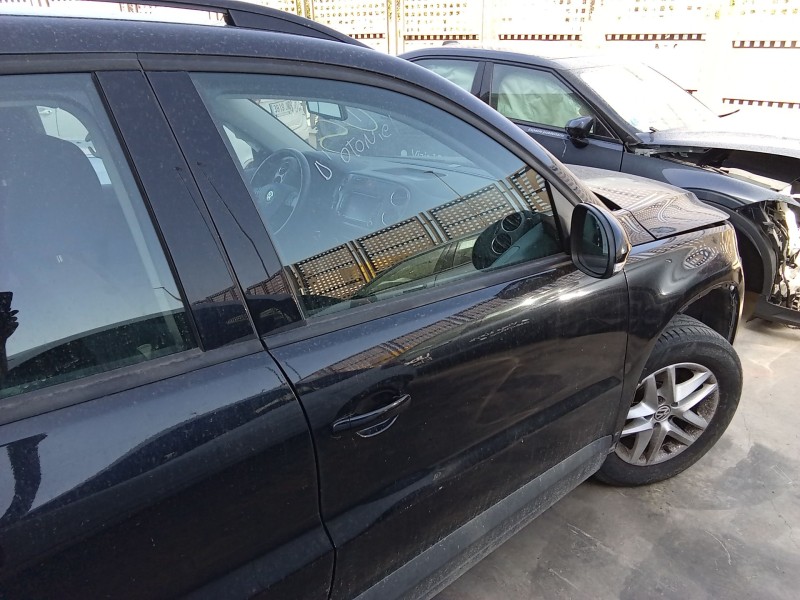 Recambio de puerta delantera derecha para volkswagen tiguan (5n_) 2.0 tdi referencia OEM IAM 5N0831056B  