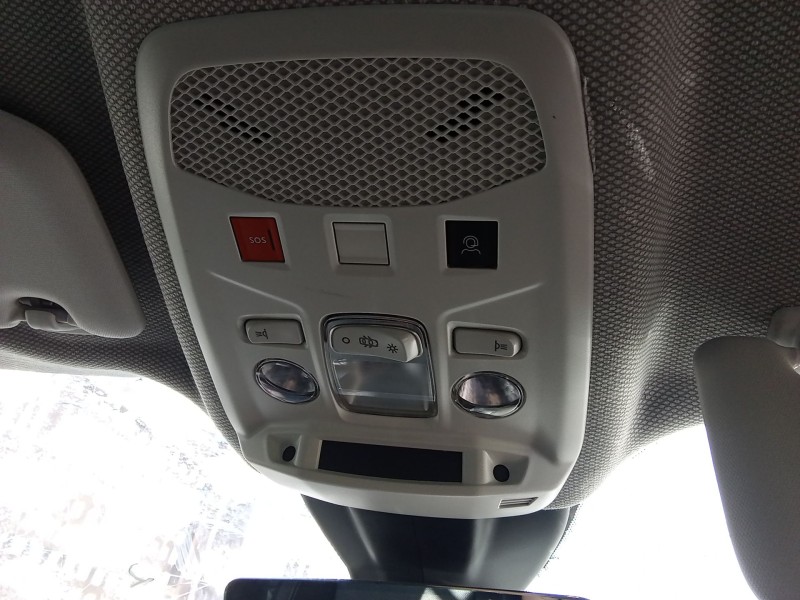 Recambio de luz interior para jeep avenger (j2) electric referencia OEM IAM 0000735773432  