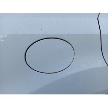 TAPA EXTERIOR COMBUSTIBLE A1647570006 