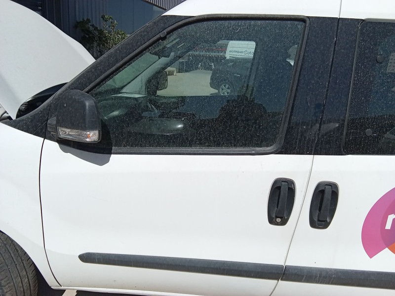 Recambio de puerta delantera izquierda para opel combo furgón/monospace (x12) 1.3 cdti (b05) referencia OEM IAM 95530983  