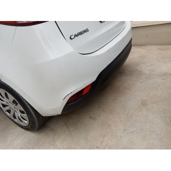 Recambio de paragolpes trasero para kia carens iv 1.7 crdi referencia OEM IAM 86611A4000  